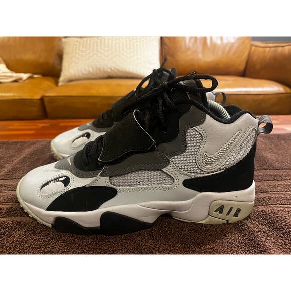 Nike Air Max Speed Turf GS Basketball Shoes Wolf Grey/Metallic Silver Kids 6.5Y - Picture 3 of 8